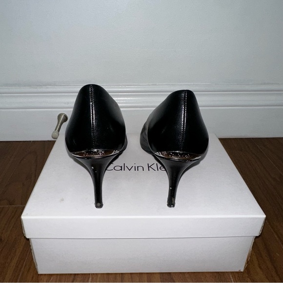 Calvin Klein Gayle Black Pumps - Picture 4 of 5